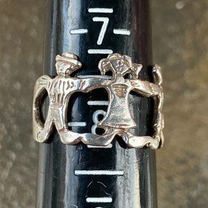 Very detailed 4 children dancing sterling silver band ring